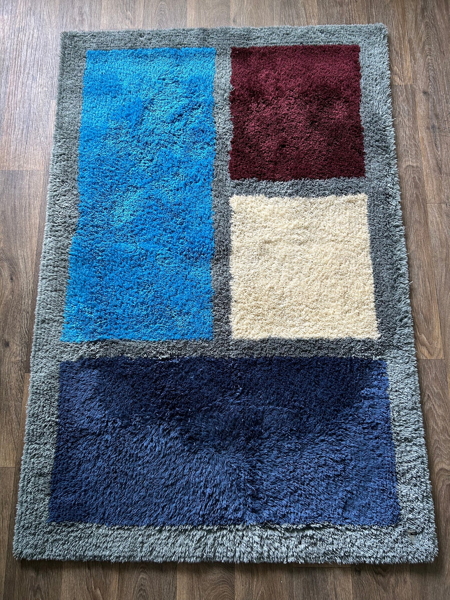 Undercover AW00 Melting Pot Case Study Rug Blue